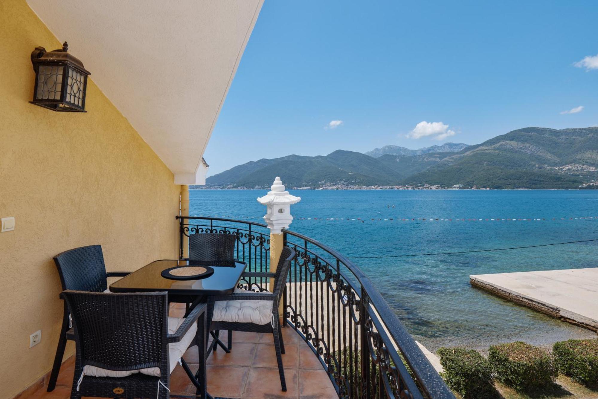 Apartment Villa Marija Tivat Ngoại thất bức ảnh